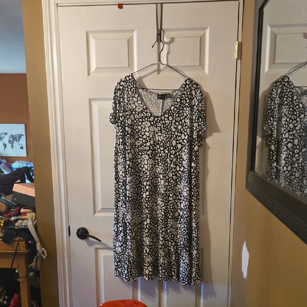 Rachel Zoe Black and White Patterned Dress Leopard Print